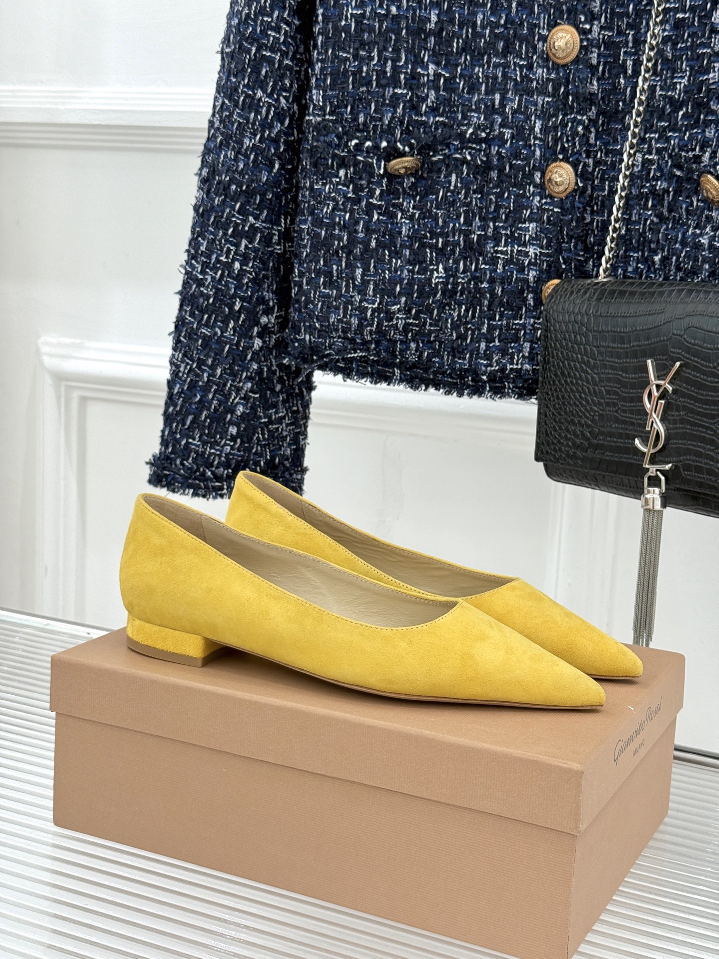 Gianvito Rossi经典极简尖头高跟鞋单鞋以「删繁就简」的意式匠心将高奢质感藏于利落线条让每一步