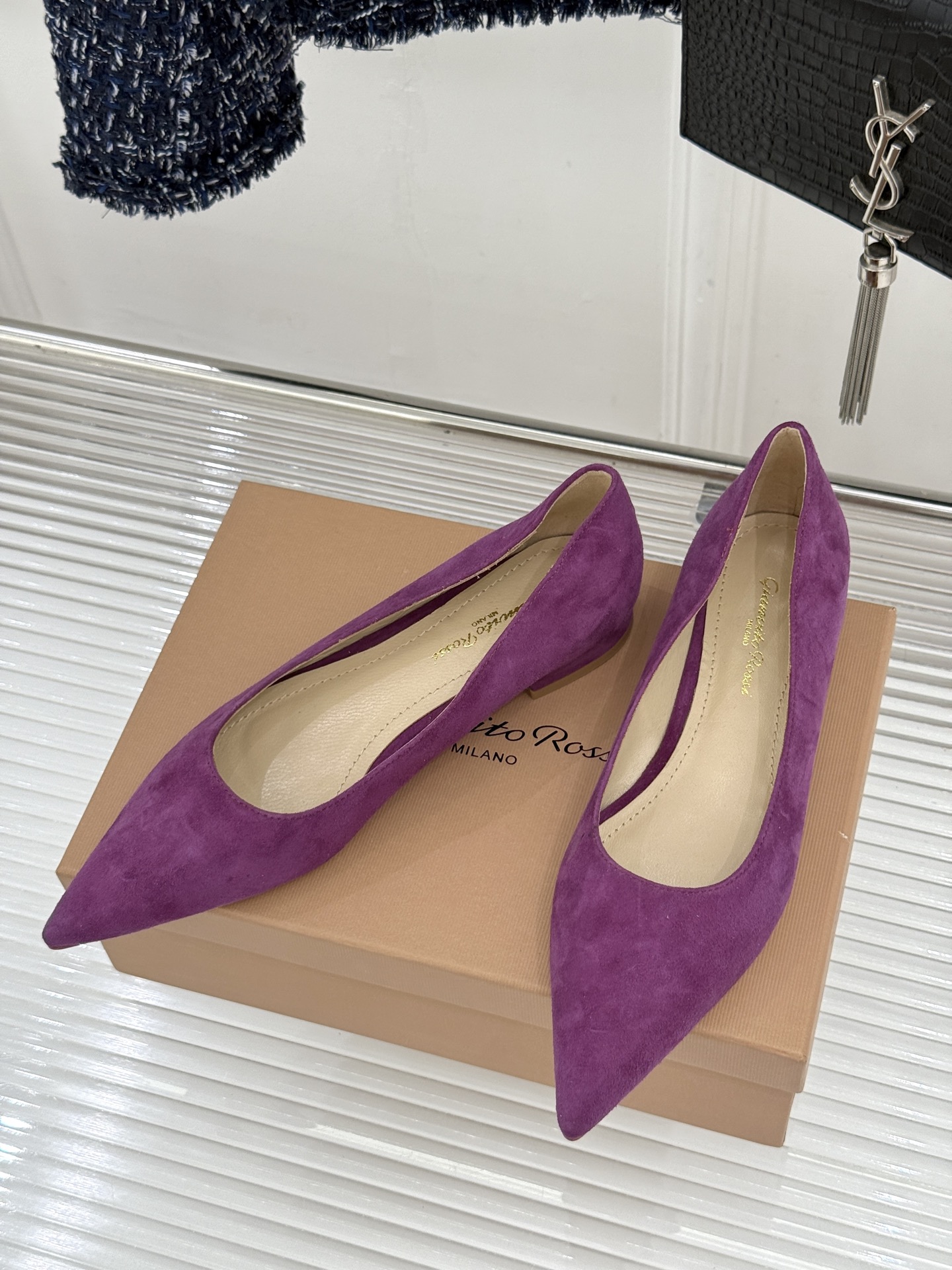 Gianvito Rossi经典极简尖头高跟鞋单鞋以「删繁就简」的意式匠心将高奢质感藏于利落线条让每一步