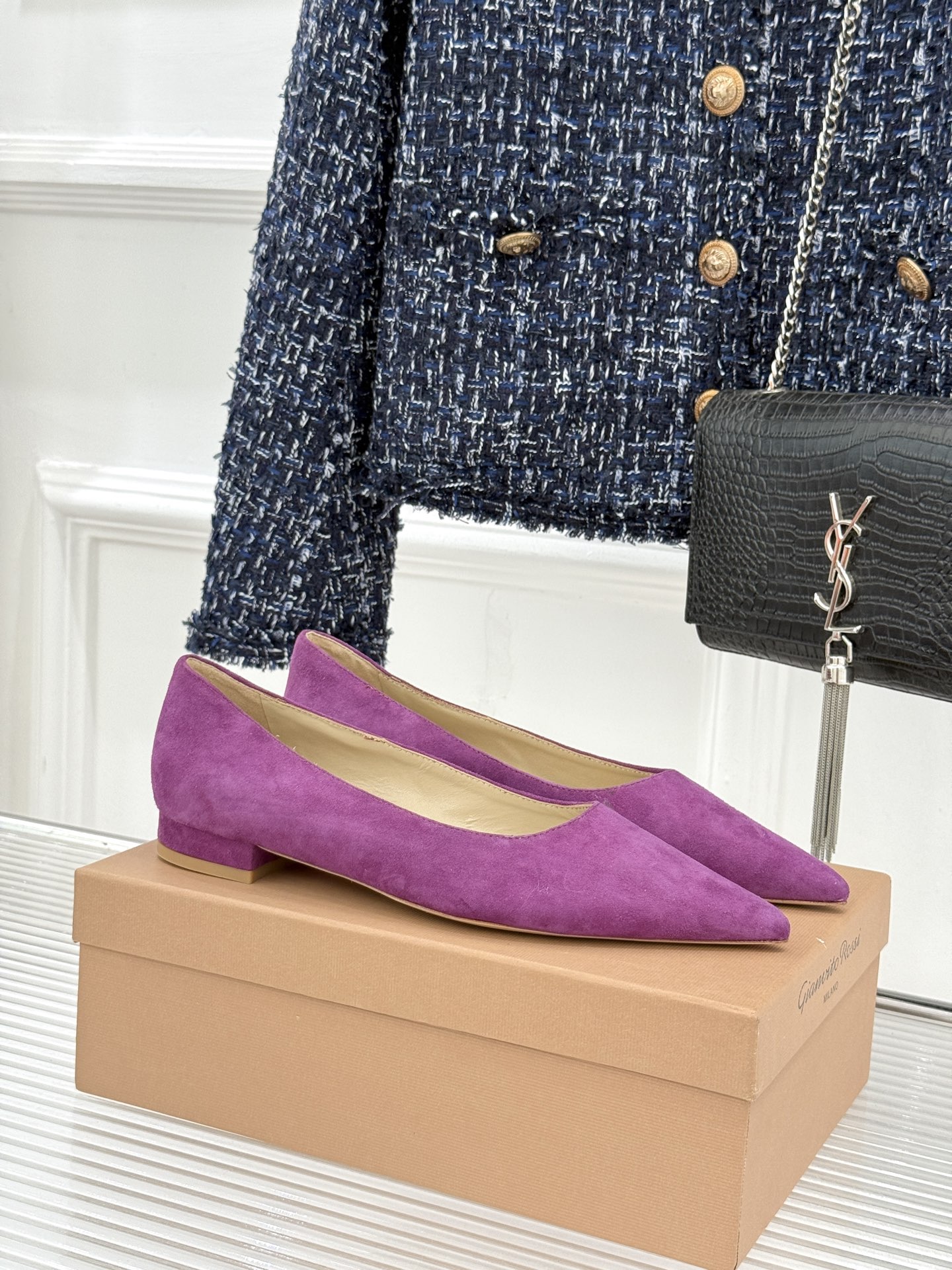 Gianvito Rossi经典极简尖头高跟鞋单鞋以「删繁就简」的意式匠心将高奢质感藏于利落线条让每一步