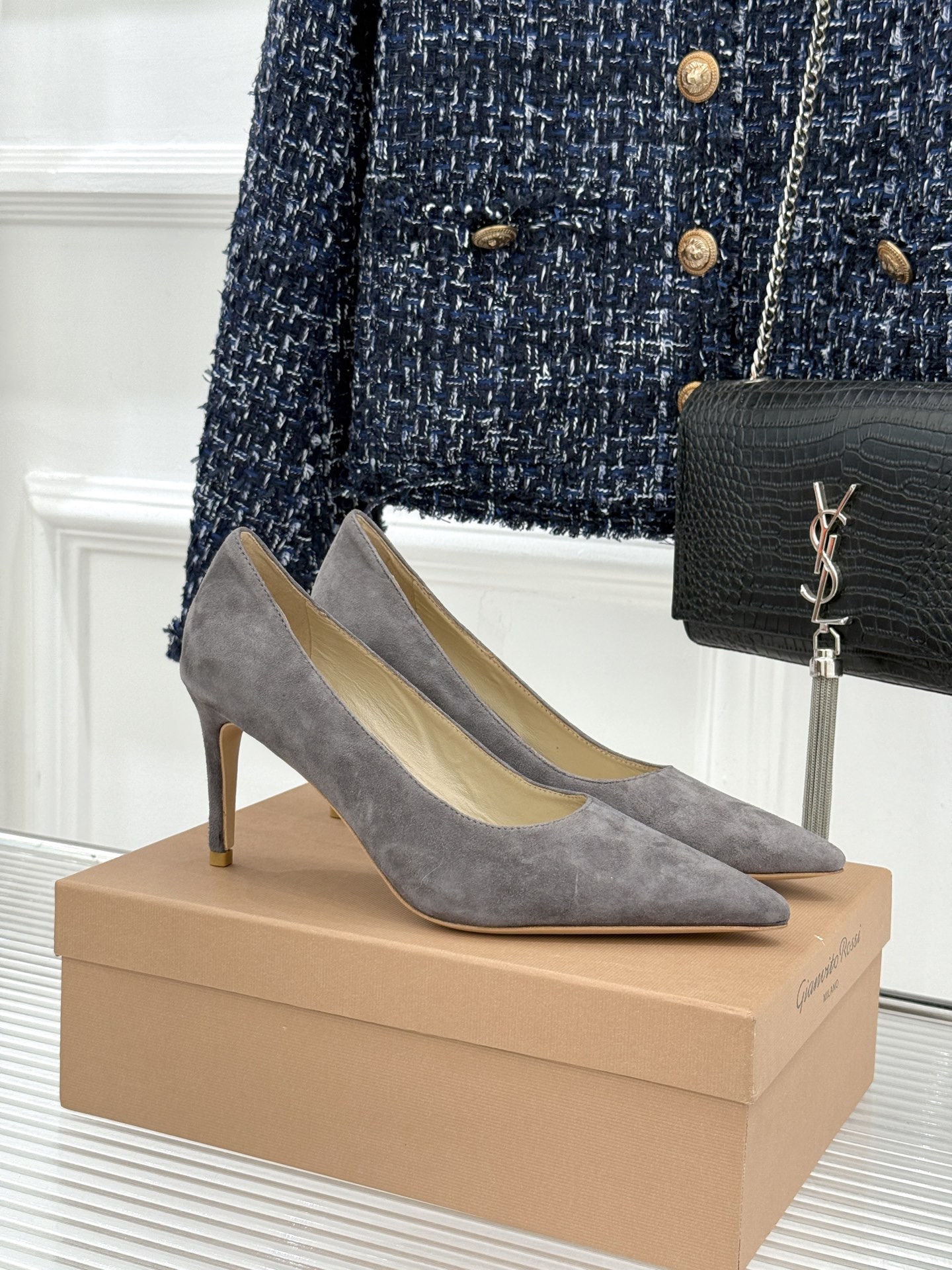 Gianvito Rossi经典极简尖头高跟鞋单鞋以「删繁就简」的意式匠心将高奢质感藏于利落线条让每一步