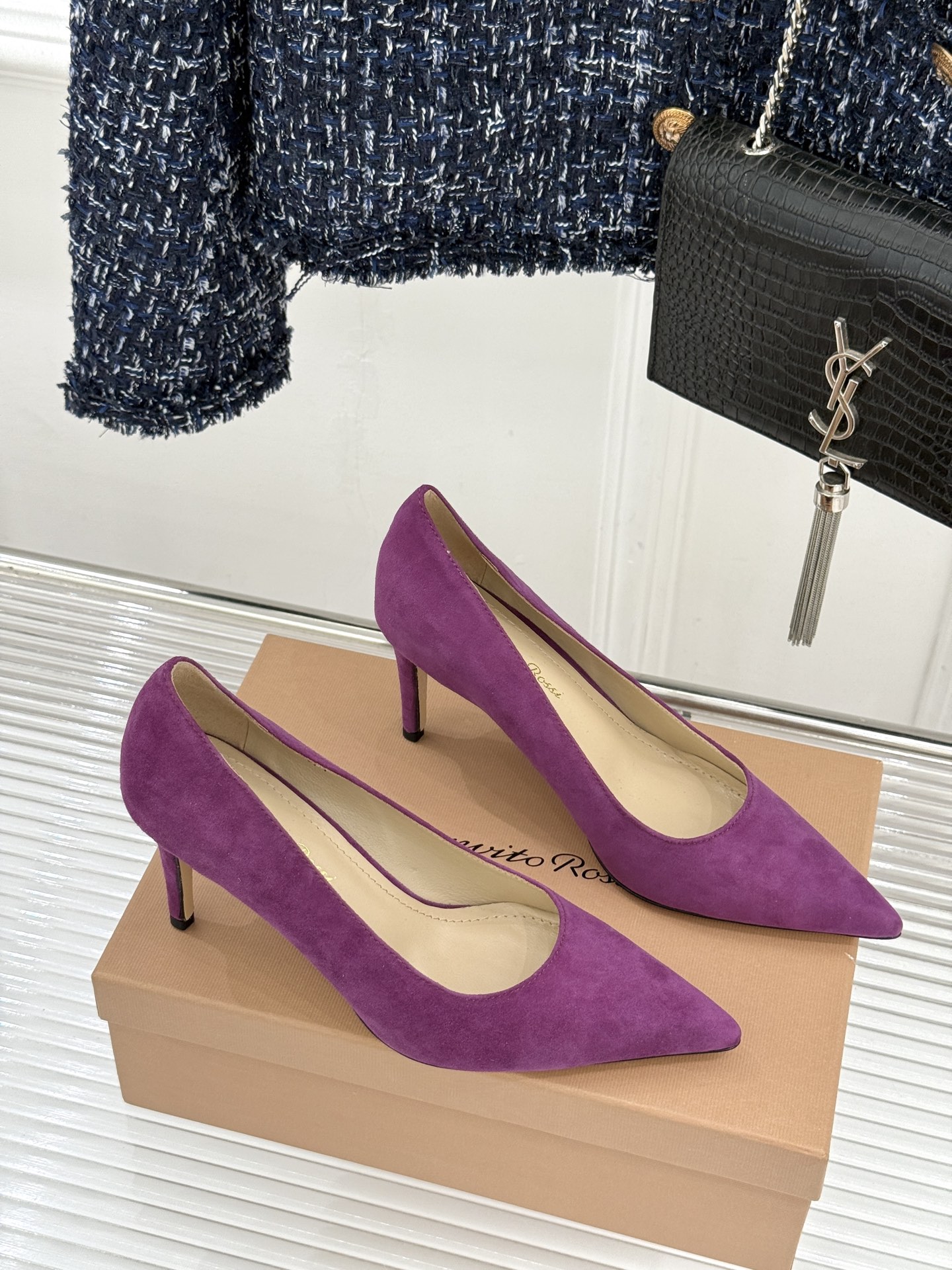 Gianvito Rossi经典极简尖头高跟鞋单鞋以「删繁就简」的意式匠心将高奢质感藏于利落线条让每一步