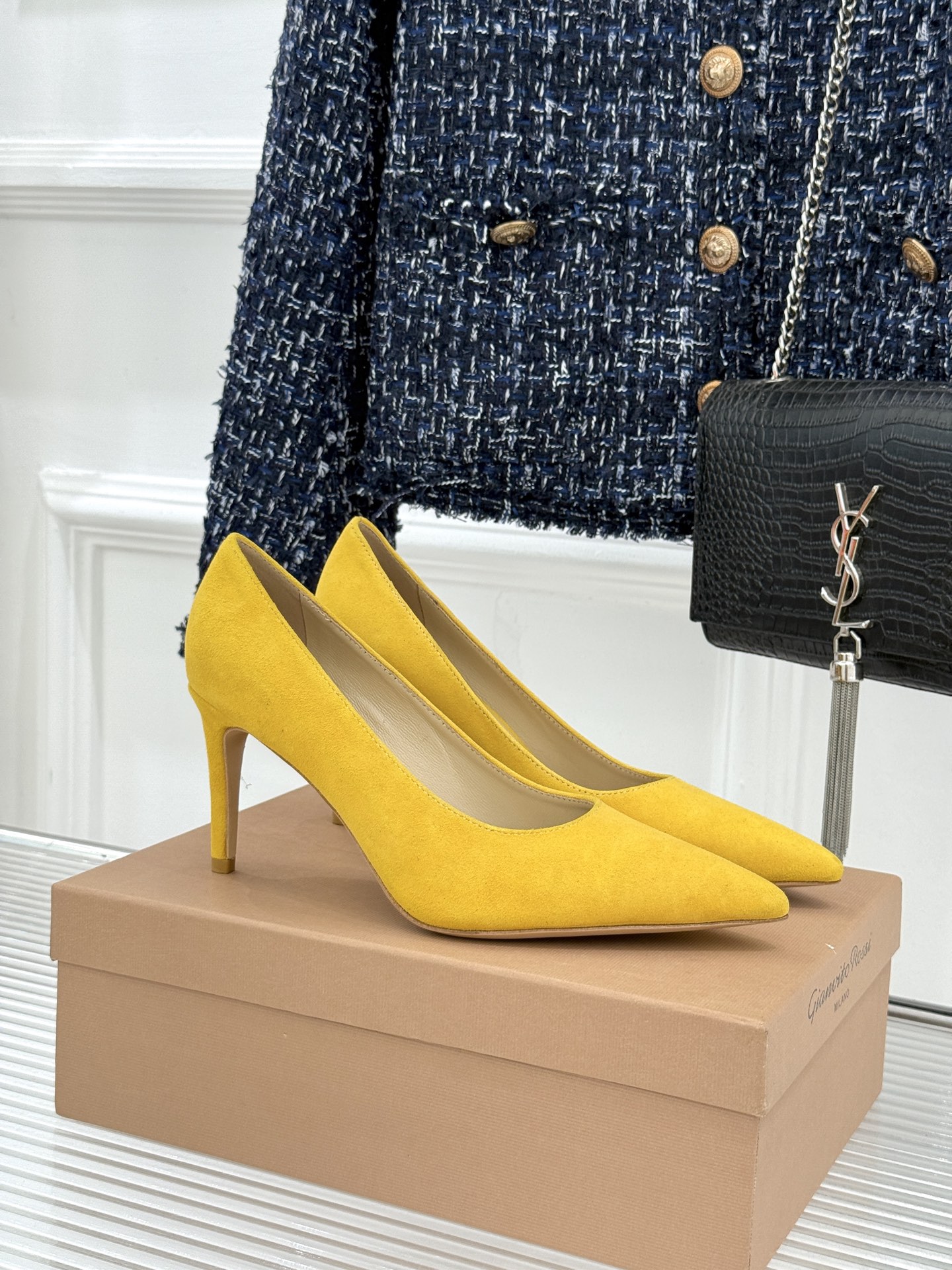 Gianvito Rossi经典极简尖头高跟鞋单鞋以「删繁就简」的意式匠心将高奢质感藏于利落线条让每一步