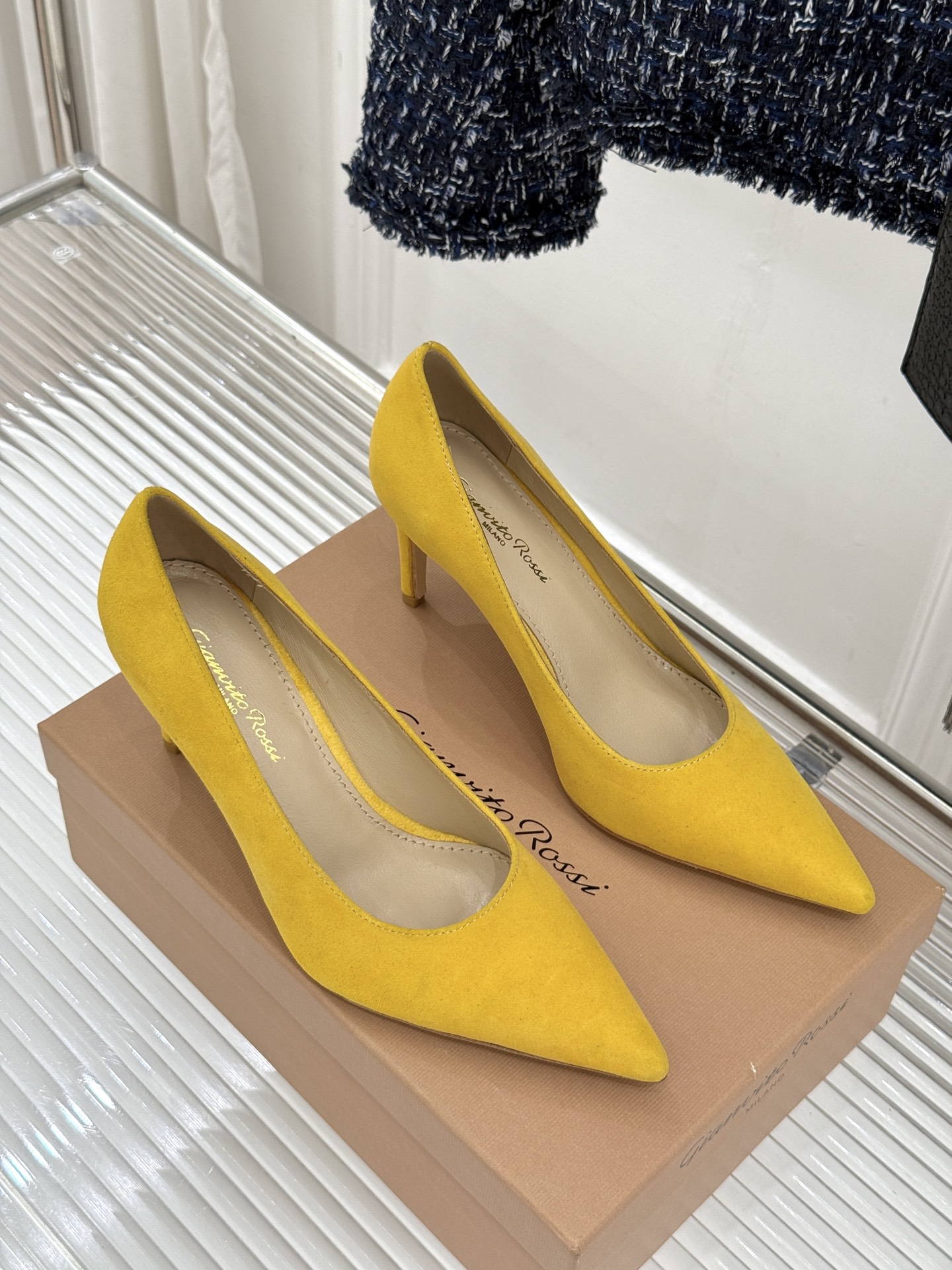 Gianvito Rossi经典极简尖头高跟鞋单鞋以「删繁就简」的意式匠心将高奢质感藏于利落线条让每一步