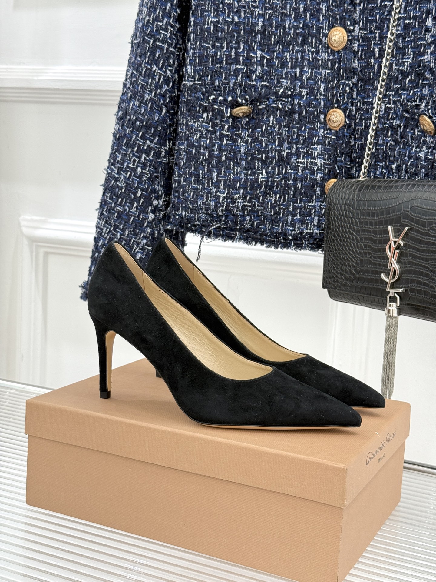 Gianvito Rossi经典极简尖头高跟鞋单鞋以「删繁就简」的意式匠心将高奢质感藏于利落线条让每一步