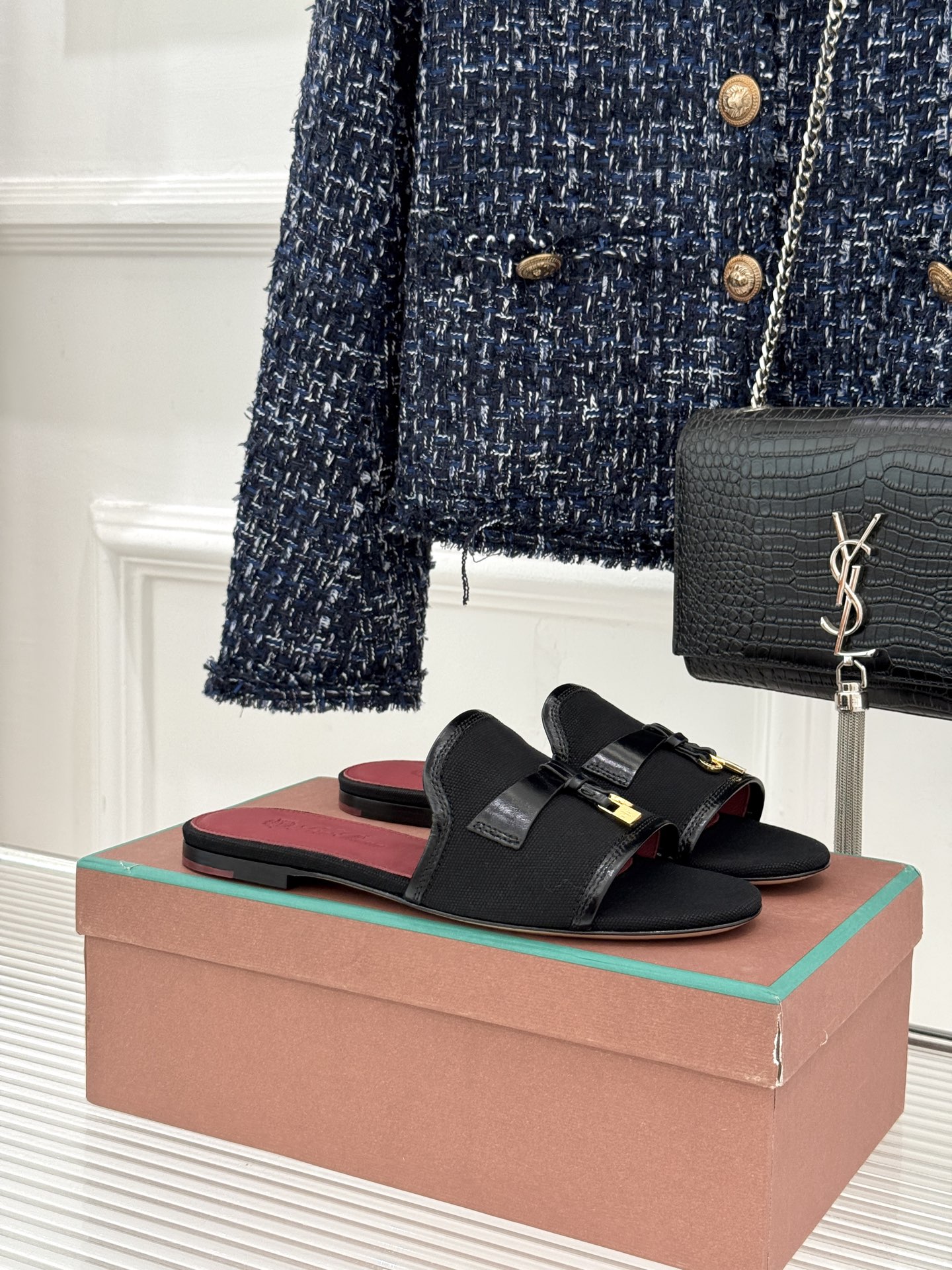 Loro Piana/ LP🌾 经典复古绝美吊坠粗跟平底拖鞋简约即时髦 松弛的高级感感受夏日感高级穿搭~