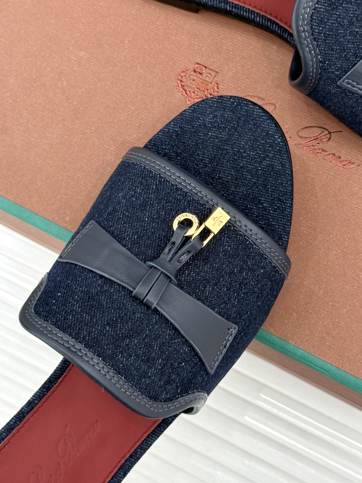 Loro Piana/ LP🌾 经典复古绝美吊坠粗跟平底拖鞋简约即时髦 松弛的高级感感受夏日感高级穿搭~