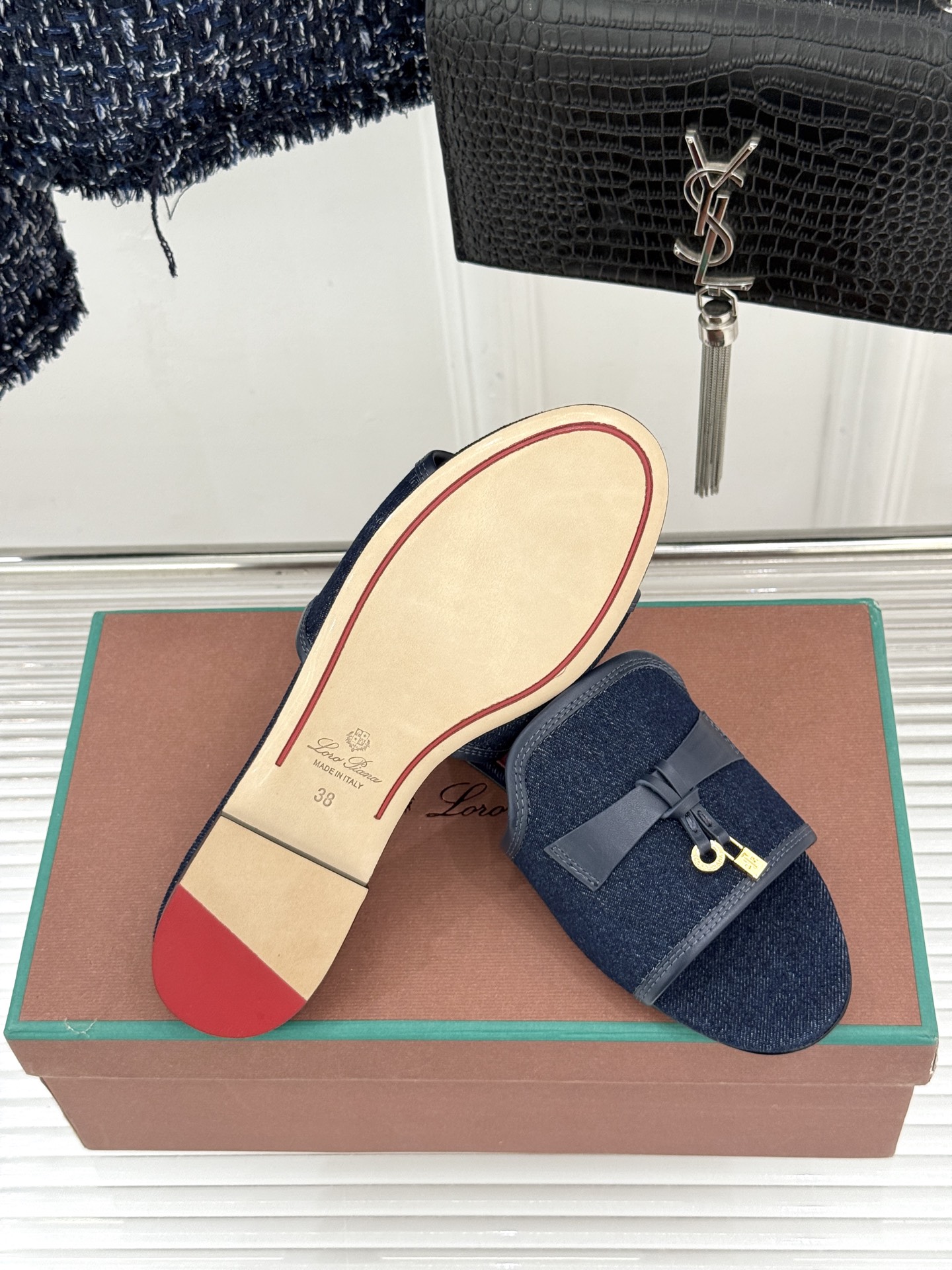 Loro Piana/ LP🌾 经典复古绝美吊坠粗跟平底拖鞋简约即时髦 松弛的高级感感受夏日感高级穿搭~