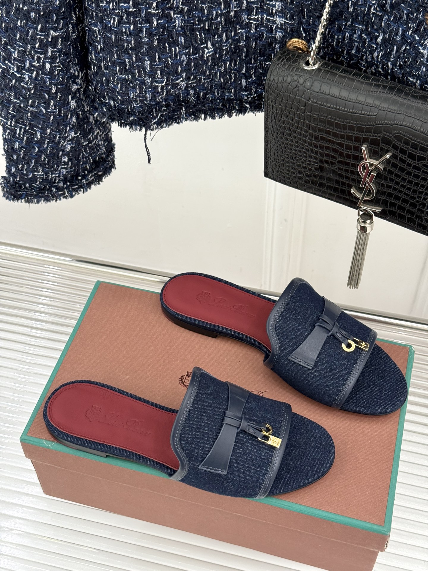 Loro Piana/ LP🌾 经典复古绝美吊坠粗跟平底拖鞋简约即时髦 松弛的高级感感受夏日感高级穿搭~