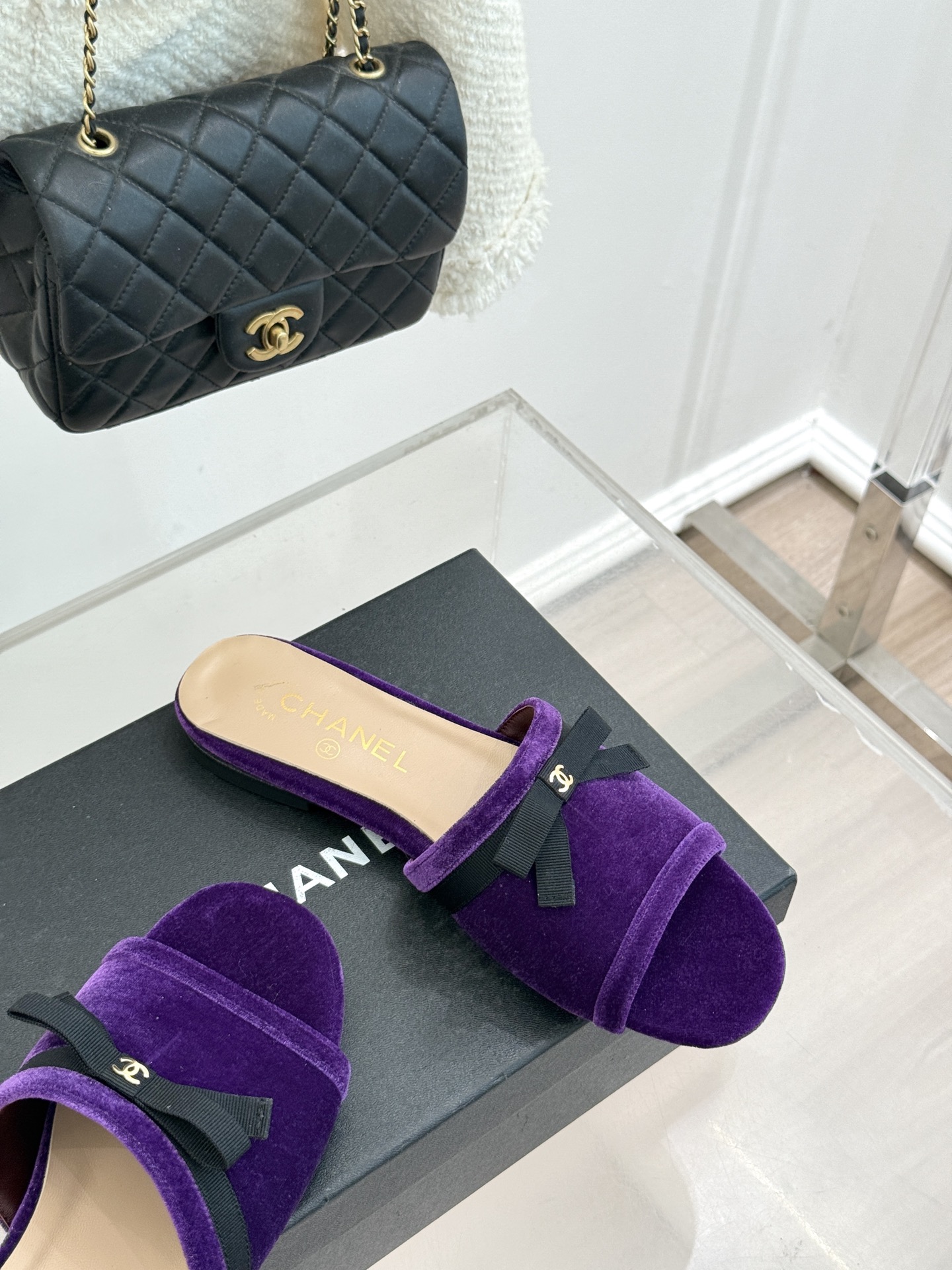 CHANE*｜小香26S双C蝴蝶结编织懒人拖鞋承袭香奈儿法式优雅精髓将慵懒与精致完美融合。细腻编织鞋面自