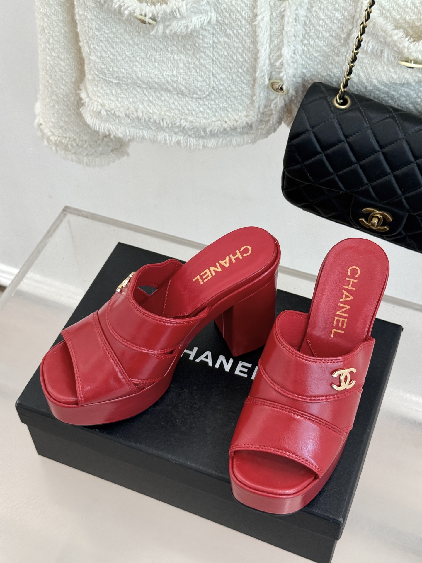 CHANE*｜小香经典走秀款防水台双C高跟拖鞋巴黎时装周周秀重磅新品‼️穿上瞬间拉长拉细小腿比例随意的搭