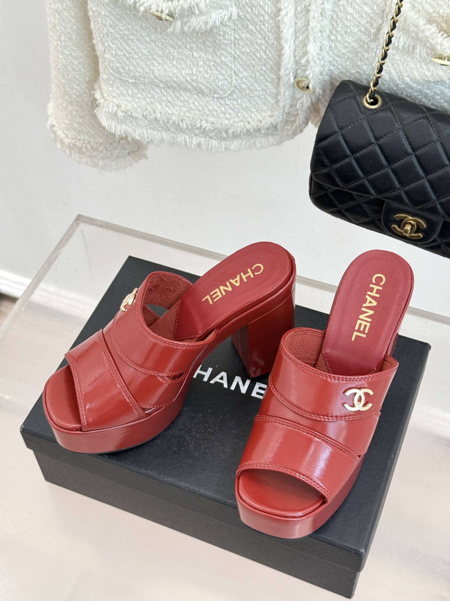 CHANE*｜小香经典走秀款防水台双C高跟拖鞋巴黎时装周周秀重磅新品‼️穿上瞬间拉长拉细小腿比例随意的搭
