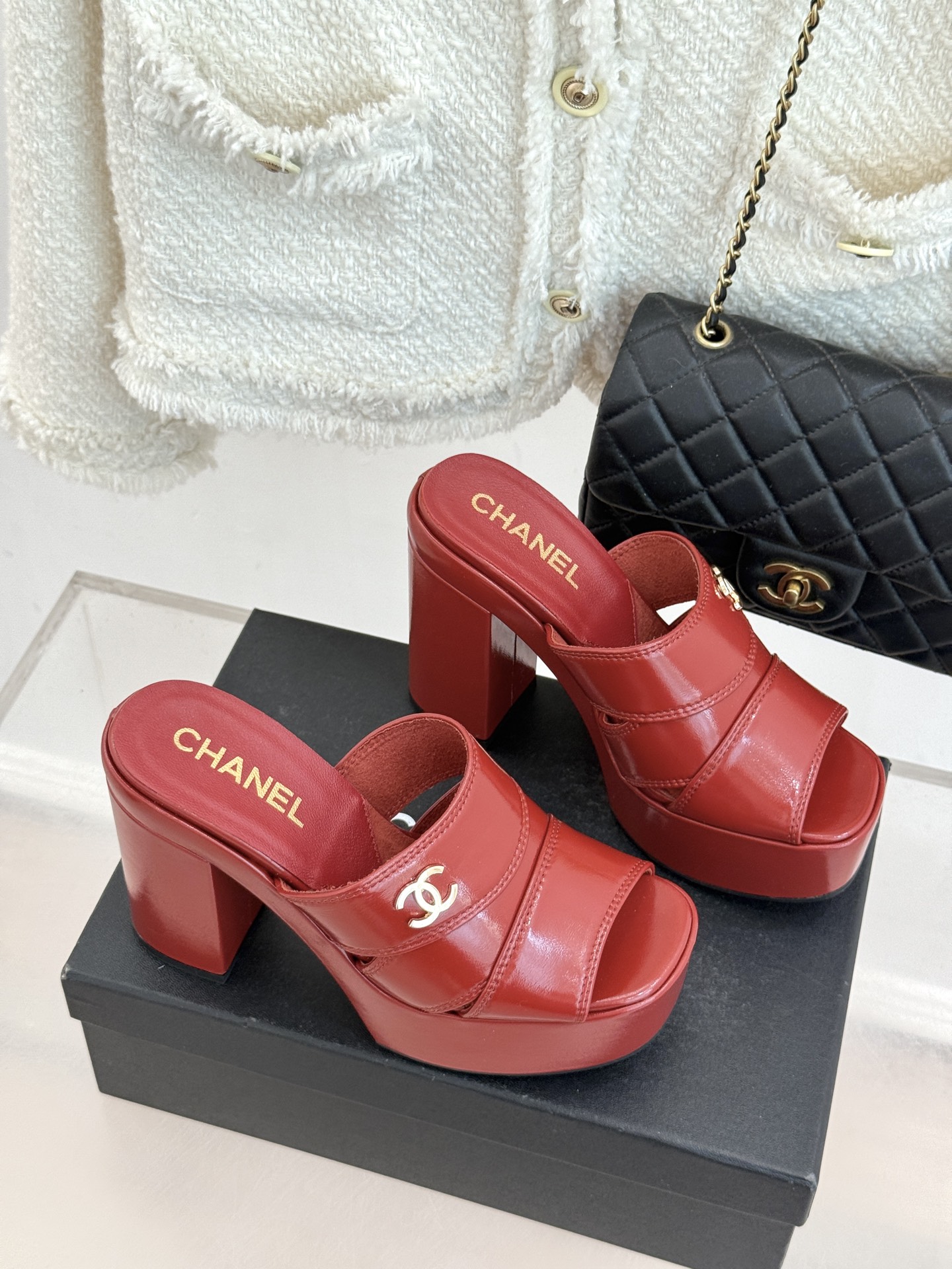 CHANE*｜小香经典走秀款防水台双C高跟拖鞋巴黎时装周周秀重磅新品‼️穿上瞬间拉长拉细小腿比例随意的搭