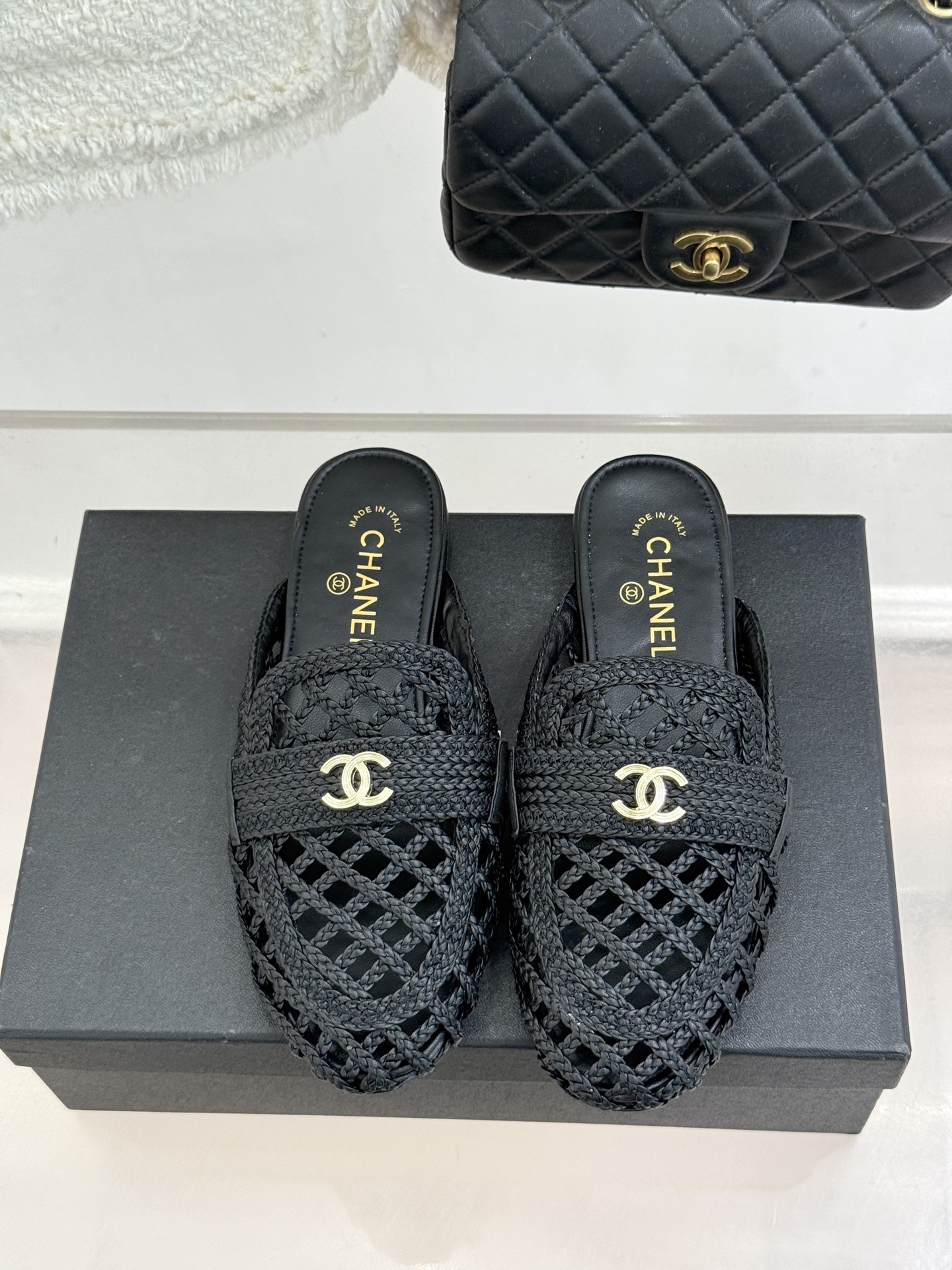 CHANE* ｜小香26P新品双C编织乐福鞋半拖将经典乐福与慵懒半拖完美融合编织肌理重塑小香高级感。镂空
