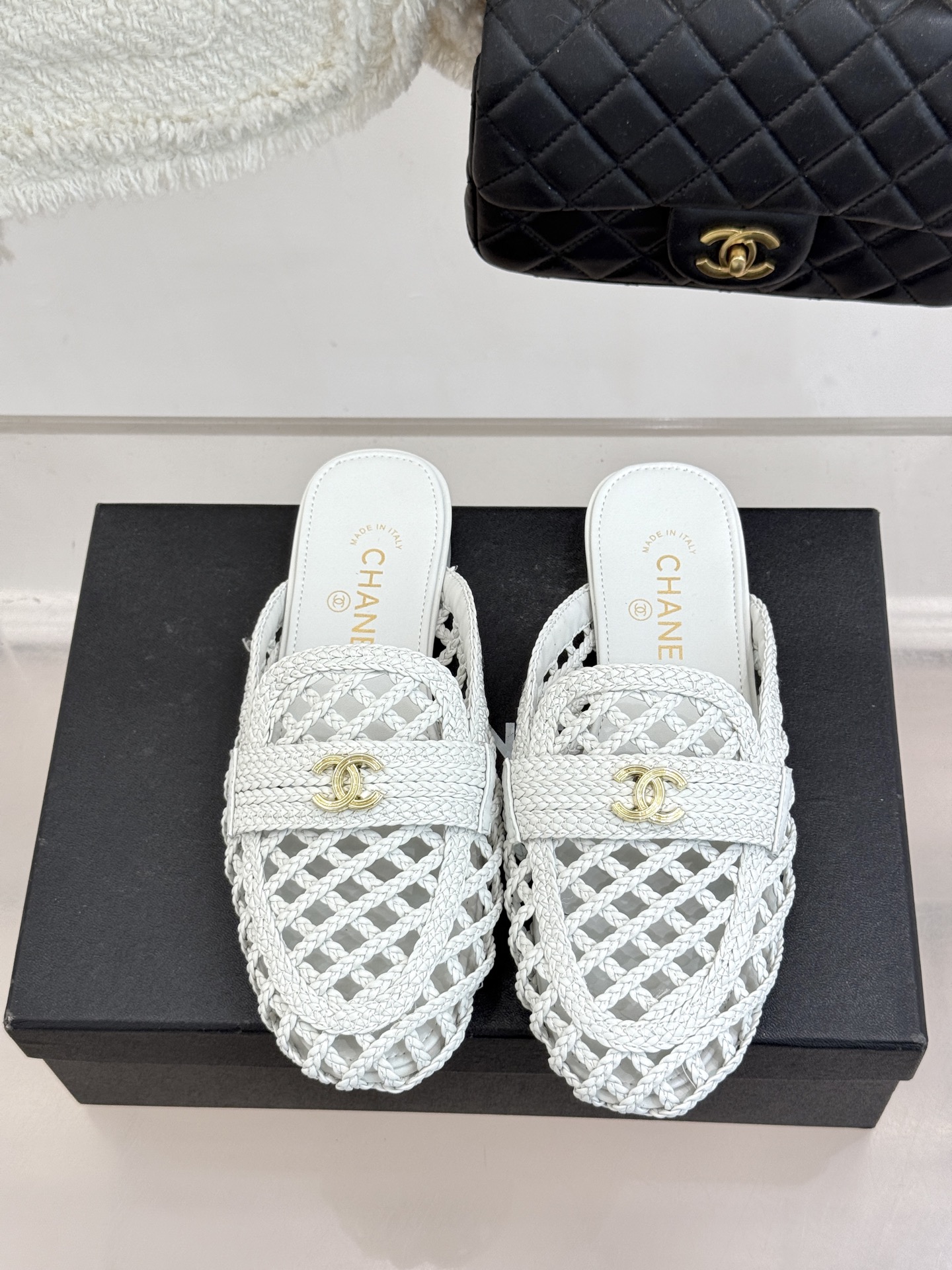 CHANE* ｜小香26P新品双C编织乐福鞋半拖将经典乐福与慵懒半拖完美融合编织肌理重塑小香高级感。镂空