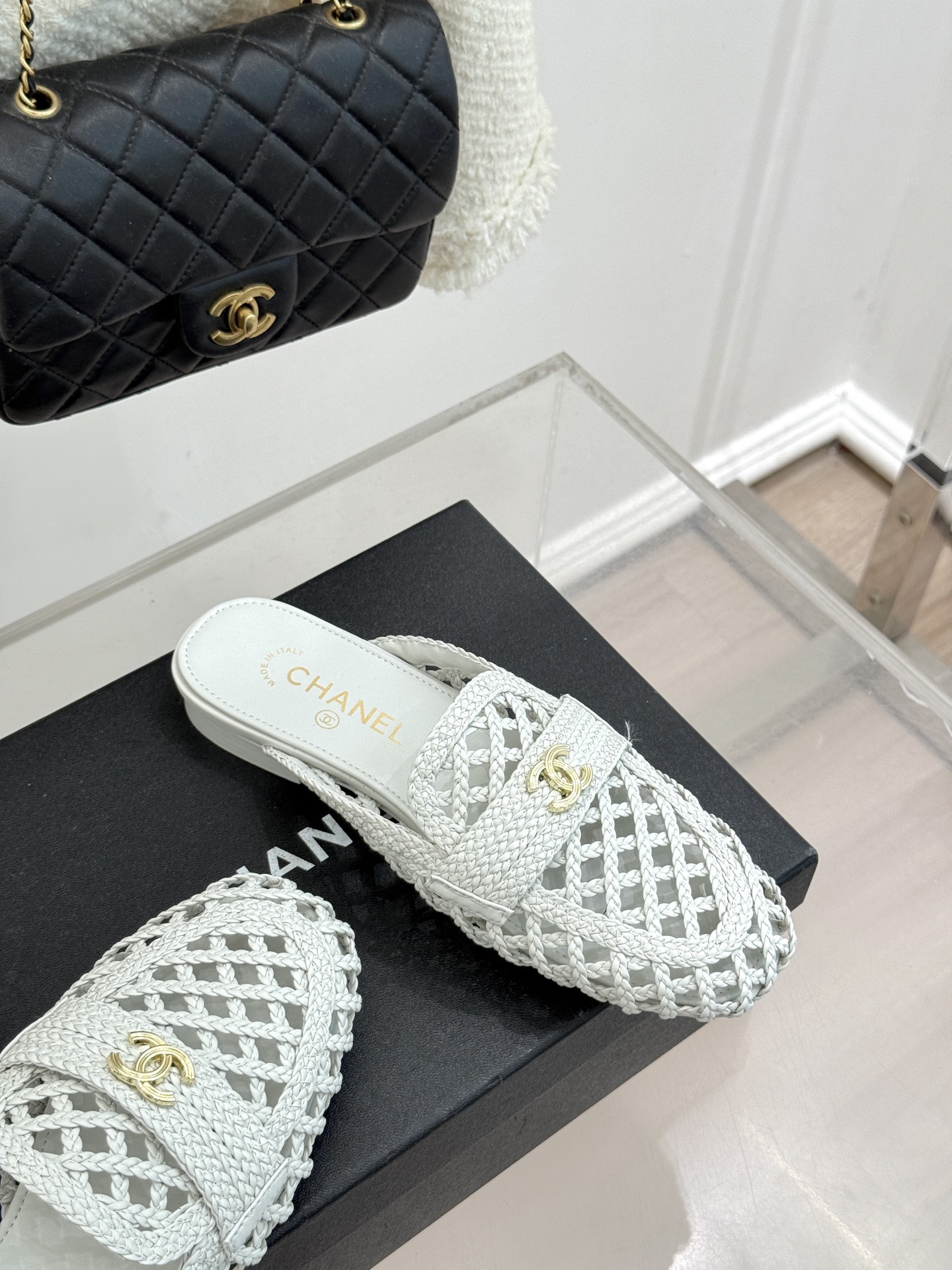 CHANE* ｜小香26P新品双C编织乐福鞋半拖将经典乐福与慵懒半拖完美融合编织肌理重塑小香高级感。镂空