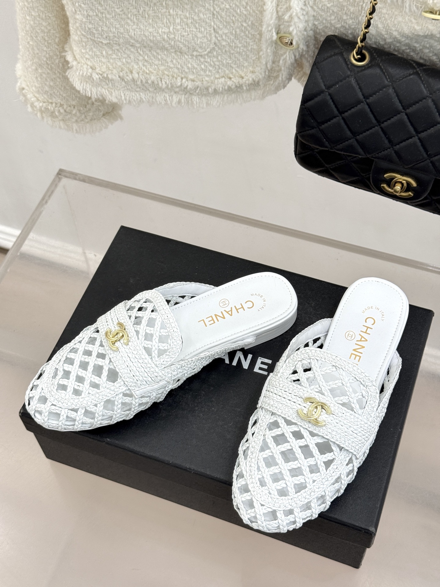 CHANE* ｜小香26P新品双C编织乐福鞋半拖将经典乐福与慵懒半拖完美融合编织肌理重塑小香高级感。镂空