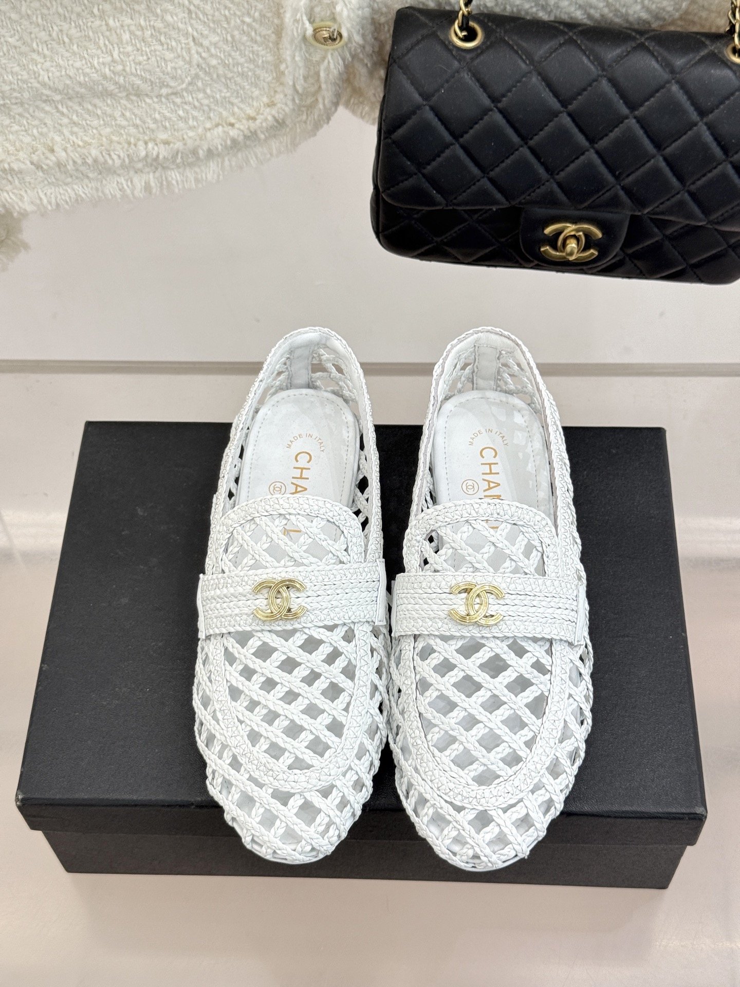 CHANE* ｜小香26P新品双C编织乐福鞋半拖将经典乐福与慵懒半拖完美融合编织肌理重塑小香高级感。镂空