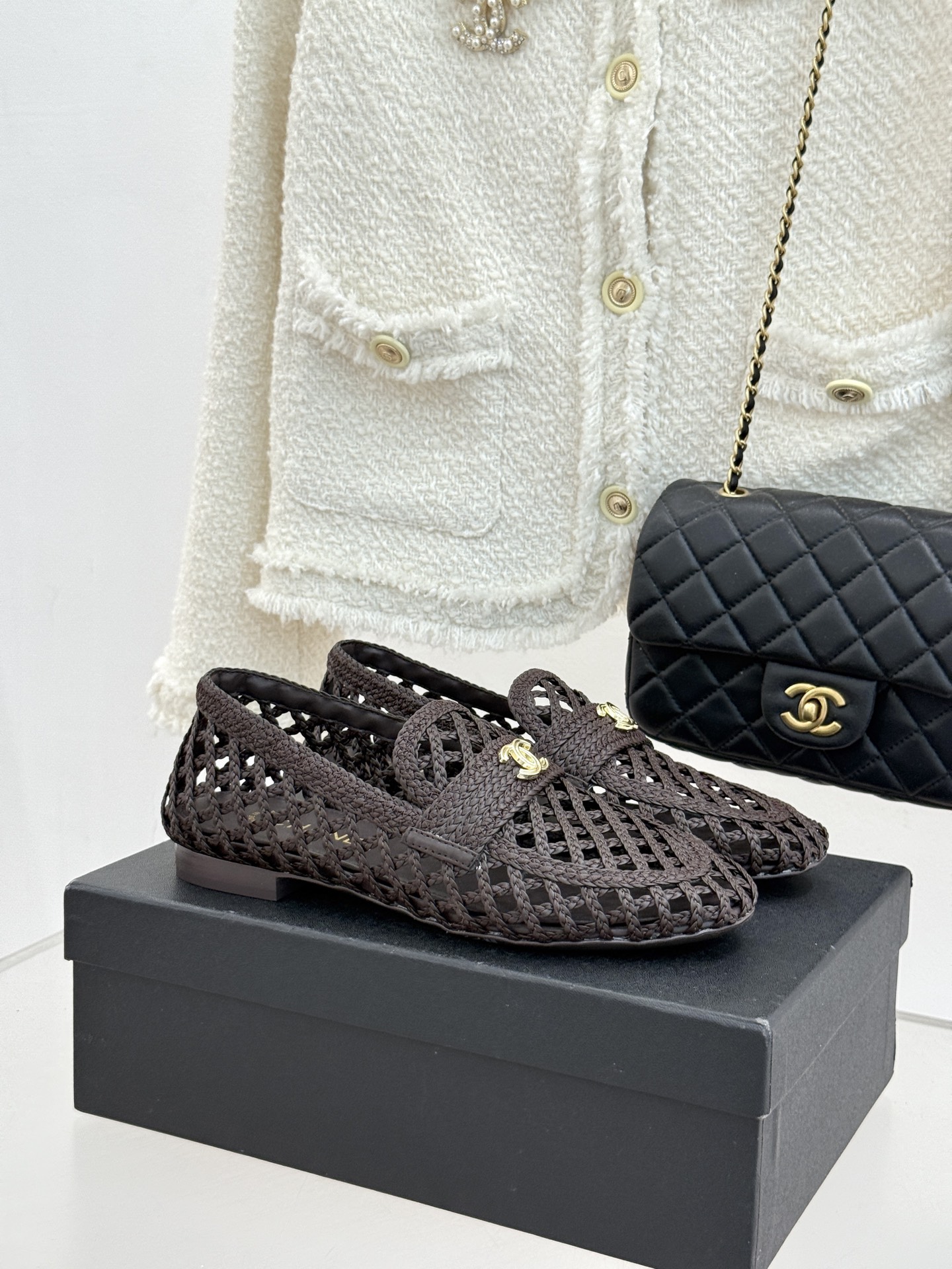 CHANE* ｜小香26P新品双C编织乐福鞋半拖将经典乐福与慵懒半拖完美融合编织肌理重塑小香高级感。镂空