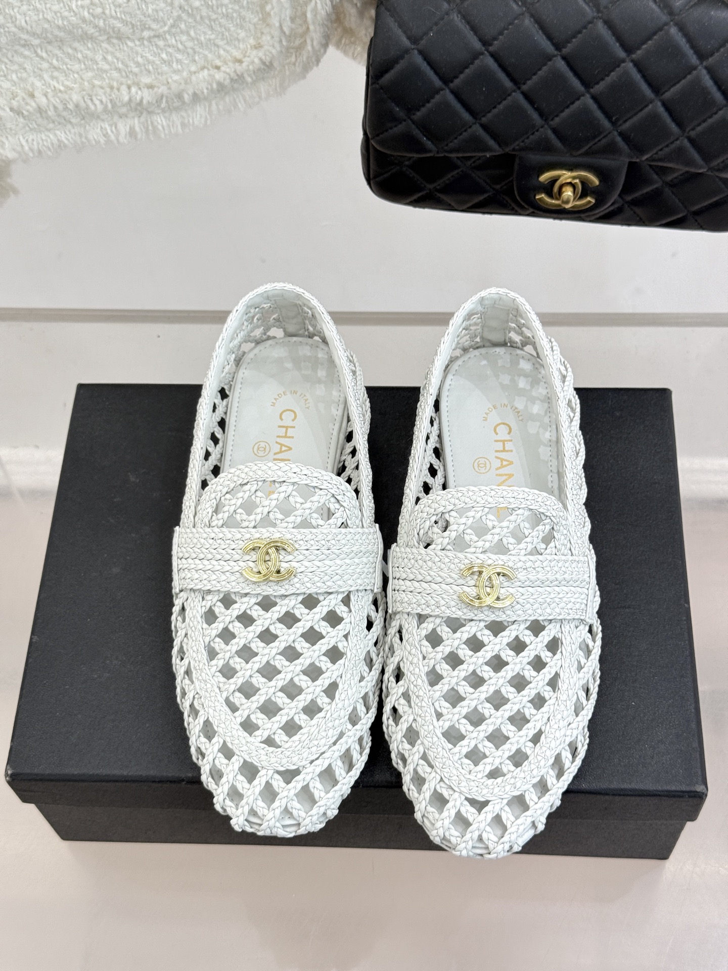 CHANE* ｜小香26P新品双C编织乐福鞋半拖将经典乐福与慵懒半拖完美融合编织肌理重塑小香高级感。镂空