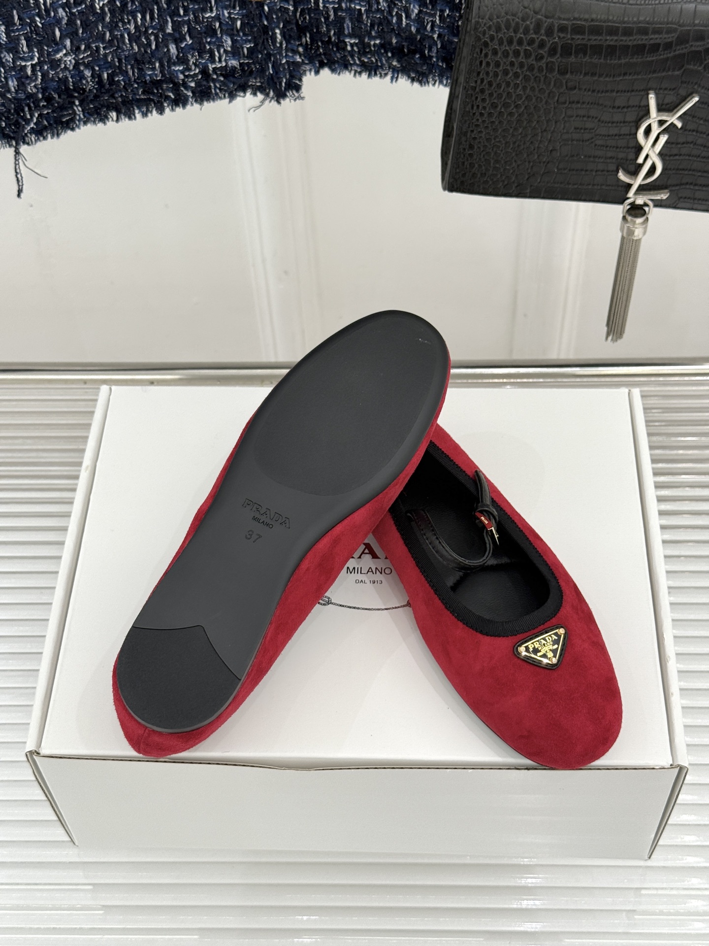 （原版飞机盒＋10）Prada/普拉达26WF新品三角标玛丽珍鞋复古优雅 重塑摩登气质标志性珐琅三角徽标