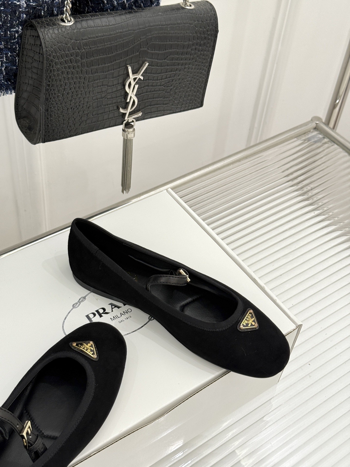 （原版飞机盒＋10）Prada/普拉达26WF新品三角标玛丽珍鞋复古优雅 重塑摩登气质标志性珐琅三角徽标