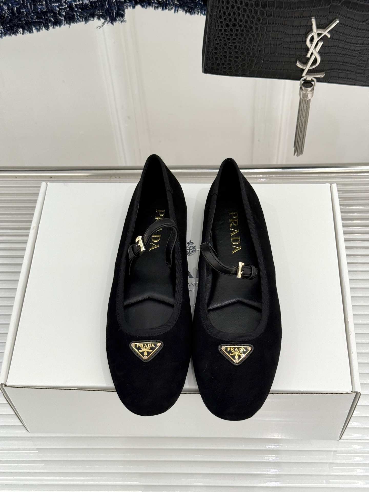 （原版飞机盒＋10）Prada/普拉达26WF新品三角标玛丽珍鞋复古优雅 重塑摩登气质标志性珐琅三角徽标