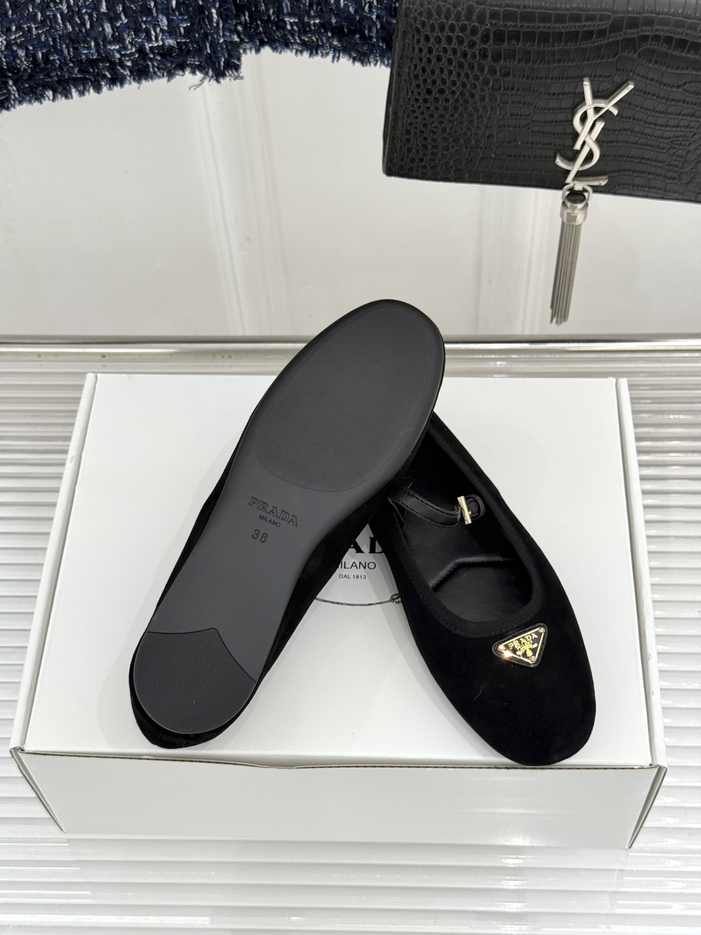 （原版飞机盒＋10）Prada/普拉达26WF新品三角标玛丽珍鞋复古优雅 重塑摩登气质标志性珐琅三角徽标