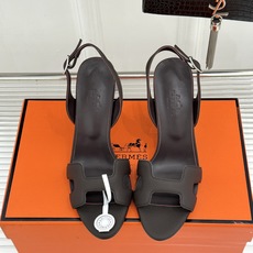 (原版飞机盒)Hermès/爱马仕经典H型细跟高跟凉鞋极简奢韵 勾勒优雅身姿标志性H型镂空鞋面凝练品牌经 (原版飞机盒)Hermès/爱马仕经典H型细跟高跟凉鞋极简奢韵 勾勒优雅身姿标志性H型镂空鞋面凝练品牌经