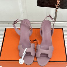 (原版飞机盒)Hermès/爱马仕经典H型细跟高跟凉鞋极简奢韵 勾勒优雅身姿标志性H型镂空鞋面凝练品牌经 (原版飞机盒)Hermès/爱马仕经典H型细跟高跟凉鞋极简奢韵 勾勒优雅身姿标志性H型镂空鞋面凝练品牌经