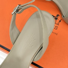 (原版飞机盒)Hermès/爱马仕经典H型细跟高跟凉鞋极简奢韵 勾勒优雅身姿标志性H型镂空鞋面凝练品牌经 (原版飞机盒)Hermès/爱马仕经典H型细跟高跟凉鞋极简奢韵 勾勒优雅身姿标志性H型镂空鞋面凝练品牌经