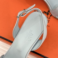 (原版飞机盒)Hermès/爱马仕经典H型细跟高跟凉鞋极简奢韵 勾勒优雅身姿标志性H型镂空鞋面凝练品牌经 (原版飞机盒)Hermès/爱马仕经典H型细跟高跟凉鞋极简奢韵 勾勒优雅身姿标志性H型镂空鞋面凝练品牌经