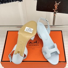 (原版飞机盒)Hermès/爱马仕经典H型细跟高跟凉鞋极简奢韵 勾勒优雅身姿标志性H型镂空鞋面凝练品牌经 (原版飞机盒)Hermès/爱马仕经典H型细跟高跟凉鞋极简奢韵 勾勒优雅身姿标志性H型镂空鞋面凝练品牌经