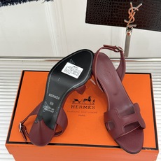(原版飞机盒)Hermès/爱马仕经典H型细跟高跟凉鞋极简奢韵 勾勒优雅身姿标志性H型镂空鞋面凝练品牌经 (原版飞机盒)Hermès/爱马仕经典H型细跟高跟凉鞋极简奢韵 勾勒优雅身姿标志性H型镂空鞋面凝练品牌经