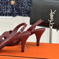 (原版飞机盒)Hermès/爱马仕经典H型细跟高跟凉鞋极简奢韵 勾勒优雅身姿标志性H型镂空鞋面凝练品牌经 (原版飞机盒)Hermès/爱马仕经典H型细跟高跟凉鞋极简奢韵 勾勒优雅身姿标志性H型镂空鞋面凝练品牌经