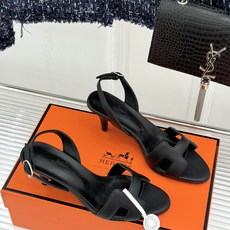 (原版飞机盒)Hermès/爱马仕经典H型细跟高跟凉鞋极简奢韵 勾勒优雅身姿标志性H型镂空鞋面凝练品牌经 (原版飞机盒)Hermès/爱马仕经典H型细跟高跟凉鞋极简奢韵 勾勒优雅身姿标志性H型镂空鞋面凝练品牌经
