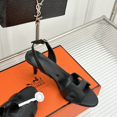 (原版飞机盒)Hermès/爱马仕经典H型细跟高跟凉鞋极简奢韵 勾勒优雅身姿标志性H型镂空鞋面凝练品牌经 (原版飞机盒)Hermès/爱马仕经典H型细跟高跟凉鞋极简奢韵 勾勒优雅身姿标志性H型镂空鞋面凝练品牌经
