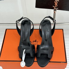 (原版飞机盒)Hermès/爱马仕经典H型细跟高跟凉鞋极简奢韵 勾勒优雅身姿标志性H型镂空鞋面凝练品牌经 (原版飞机盒)Hermès/爱马仕经典H型细跟高跟凉鞋极简奢韵 勾勒优雅身姿标志性H型镂空鞋面凝练品牌经