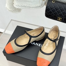 CHANE*|小香经典双C拼色方头平底玛丽珍鞋拼色方头平底设计小羊皮触感细腻亲肤双C电绣点缀鞋头复古方头 CHANE*|小香经典双C拼色方头平底玛丽珍鞋拼色方头平底设计小羊皮触感细腻亲肤双C电绣点缀鞋头复古方头