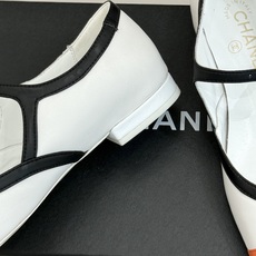 CHANE*|小香经典双C拼色方头平底玛丽珍鞋拼色方头平底设计小羊皮触感细腻亲肤双C电绣点缀鞋头复古方头 CHANE*|小香经典双C拼色方头平底玛丽珍鞋拼色方头平底设计小羊皮触感细腻亲肤双C电绣点缀鞋头复古方头