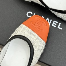 CHANE*|小香经典双C拼色方头平底玛丽珍鞋拼色方头平底设计小羊皮触感细腻亲肤双C电绣点缀鞋头复古方头 CHANE*|小香经典双C拼色方头平底玛丽珍鞋拼色方头平底设计小羊皮触感细腻亲肤双C电绣点缀鞋头复古方头