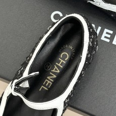 CHANE*|小香经典双C拼色方头平底玛丽珍鞋拼色方头平底设计小羊皮触感细腻亲肤双C电绣点缀鞋头复古方头 CHANE*|小香经典双C拼色方头平底玛丽珍鞋拼色方头平底设计小羊皮触感细腻亲肤双C电绣点缀鞋头复古方头
