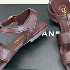 凉鞋CHANE*|小香26M新品双C镂空罗马平底凉鞋P金属双C闪耀鞋身中央镂空交错勾勒复古线条平底设计行 凉鞋CHANE*|小香26M新品双C镂空罗马平底凉鞋P金属双C闪耀鞋身中央镂空交错勾勒复古线条平底设计行