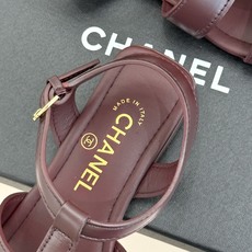凉鞋CHANE*|小香26M新品双C镂空罗马平底凉鞋P金属双C闪耀鞋身中央镂空交错勾勒复古线条平底设计行 凉鞋CHANE*|小香26M新品双C镂空罗马平底凉鞋P金属双C闪耀鞋身中央镂空交错勾勒复古线条平底设计行