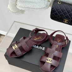 凉鞋CHANE*|小香26M新品双C镂空罗马平底凉鞋P金属双C闪耀鞋身中央镂空交错勾勒复古线条平底设计行 凉鞋CHANE*|小香26M新品双C镂空罗马平底凉鞋P金属双C闪耀鞋身中央镂空交错勾勒复古线条平底设计行