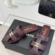 CHANE*|小香26M新品双C镂空罗马平底凉鞋金属双C闪耀鞋身中央镂空交错勾勒复古线条平底设计行走轻盈 CHANE*|小香26M新品双C镂空罗马平底凉鞋金属双C闪耀鞋身中央镂空交错勾勒复古线条平底设计行走轻盈