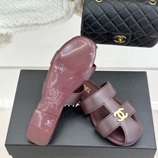 CHANE*|小香26M新品双C镂空罗马平底凉鞋金属双C闪耀鞋身中央镂空交错勾勒复古线条平底设计行走轻盈 CHANE*|小香26M新品双C镂空罗马平底凉鞋金属双C闪耀鞋身中央镂空交错勾勒复古线条平底设计行走轻盈