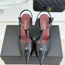 CHANE*|小香26A新品双C拼色尖头高跟凉鞋26A早秋王炸新品登场金属小双C闪得超精致撞色拼接层次感 CHANE*|小香26A新品双C拼色尖头高跟凉鞋26A早秋王炸新品登场金属小双C闪得超精致撞色拼接层次感