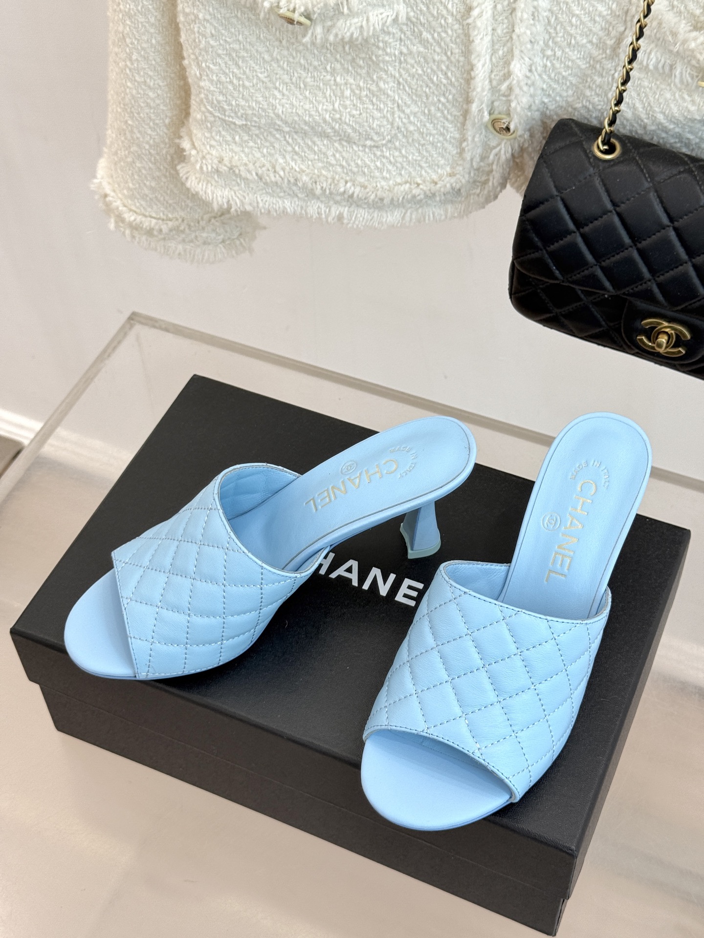 CHANE*|小香26A新品菱格鱼嘴高跟拖鞋26A早秋封神单品金属双C闪得挪不开眼经典菱格纹高级感拉满鞋 CHANE*|小香26A新品菱格鱼嘴高跟拖鞋26A早秋封神单品金属双C闪得挪不开眼经典菱格纹高级感拉满鞋