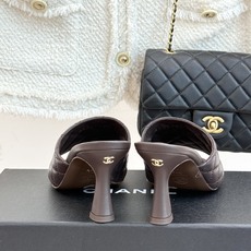CHANE*|小香26A新品菱格鱼嘴高跟拖鞋26A早秋封神单品金属双C闪得挪不开眼经典菱格纹高级感拉满鞋 CHANE*|小香26A新品菱格鱼嘴高跟拖鞋26A早秋封神单品金属双C闪得挪不开眼经典菱格纹高级感拉满鞋