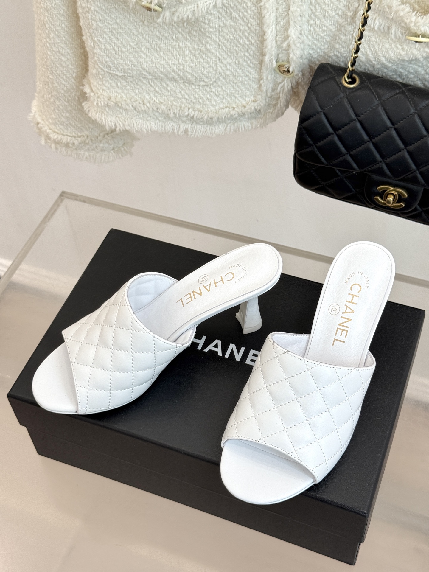 CHANE*|小香26A新品菱格鱼嘴高跟拖鞋26A早秋封神单品金属双C闪得挪不开眼经典菱格纹高级感拉满鞋 CHANE*|小香26A新品菱格鱼嘴高跟拖鞋26A早秋封神单品金属双C闪得挪不开眼经典菱格纹高级感拉满鞋